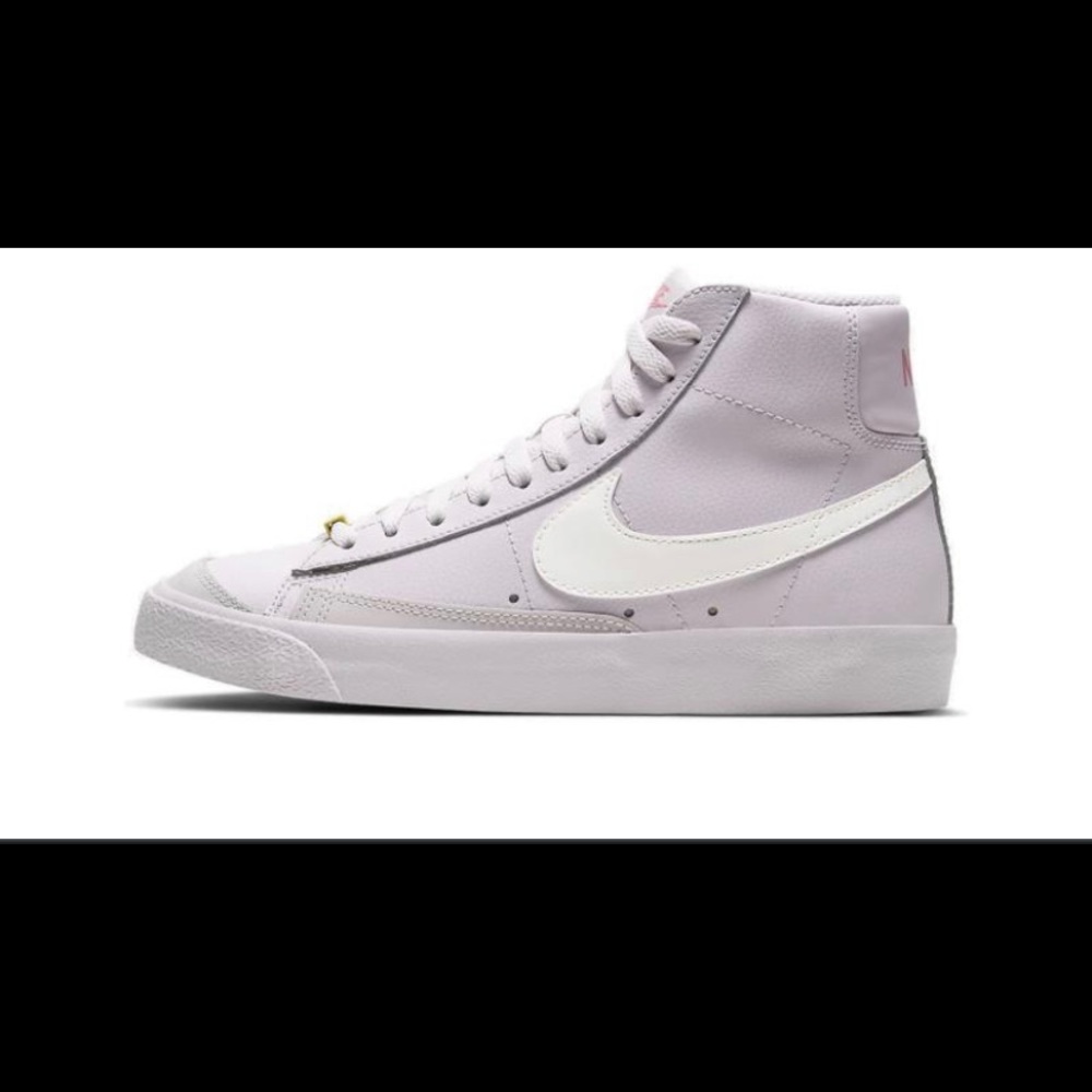 Violet Nike Blazer Mid ‘77